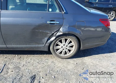 2010 Toyota Avalon Limited из США, поврежденный, VIN 4T1BK3DB0AU358365